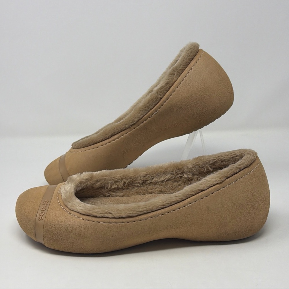 Crocs Nanook Faux Suede Fleece Lined Slip-On Flats Tan Women’s 8